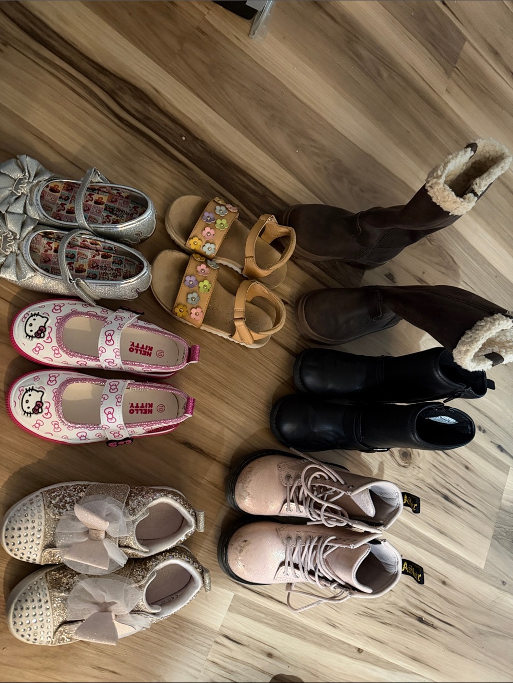 Girls Glitter Bow Sneakers - Pink
